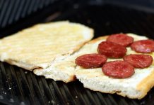 Evde Nefis Tost Nasıl Yapılır? En Güzel Tost Tarifi tost tarifi